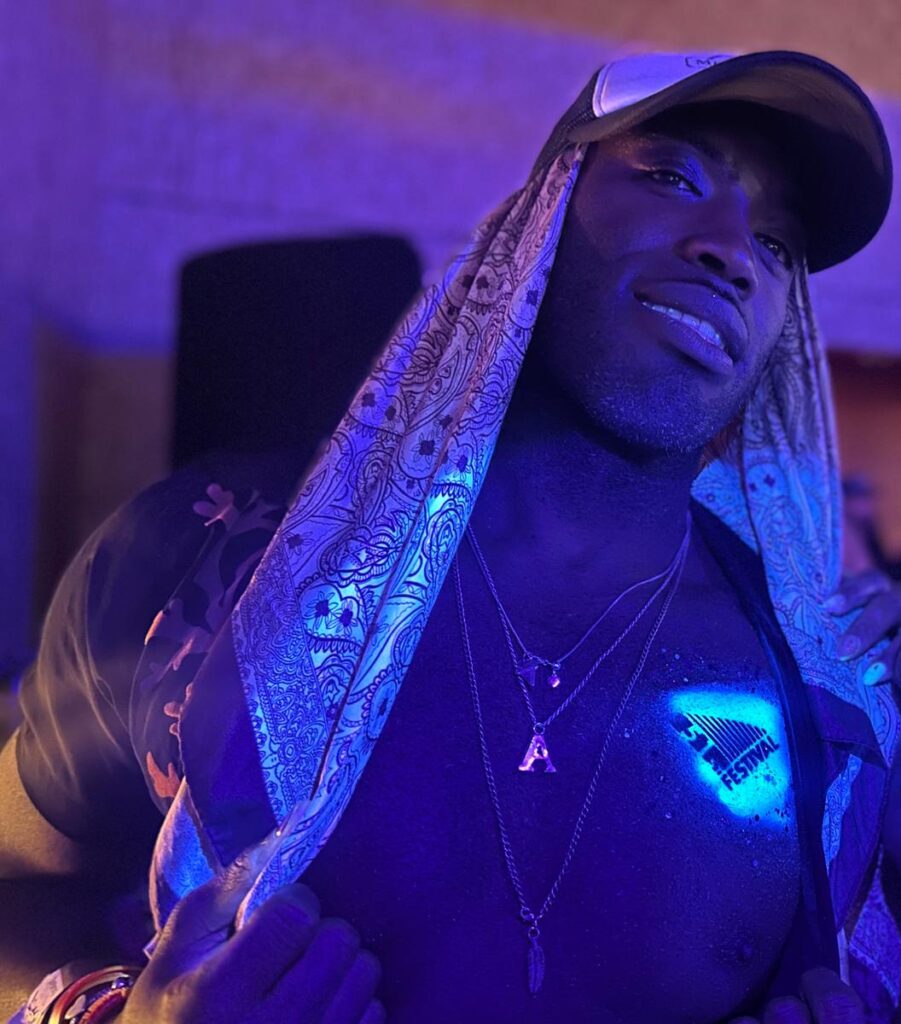 Temporary Airbrush Tattoos London men airbrush